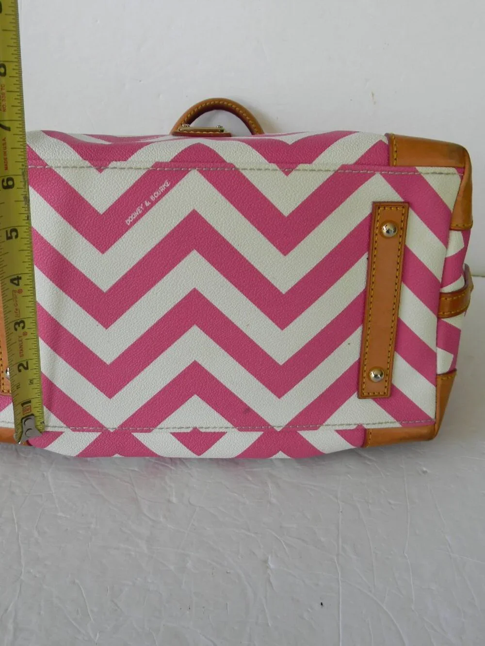 DOONEY & BOURKE PINK/WHITE CHEVRON COATED CANVAS/LEATHER SATCHEL